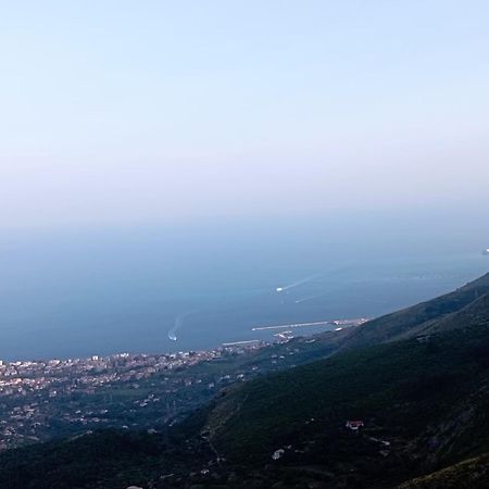 Appartamento Casa Ines Maranola Esterno foto