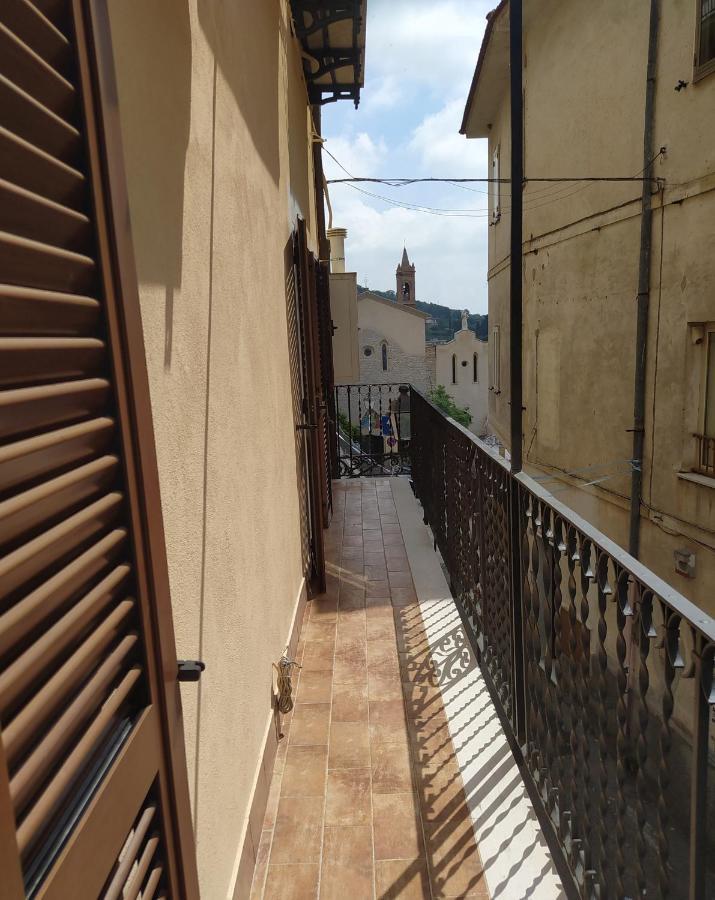 Appartamento Casa Ines Maranola Esterno foto