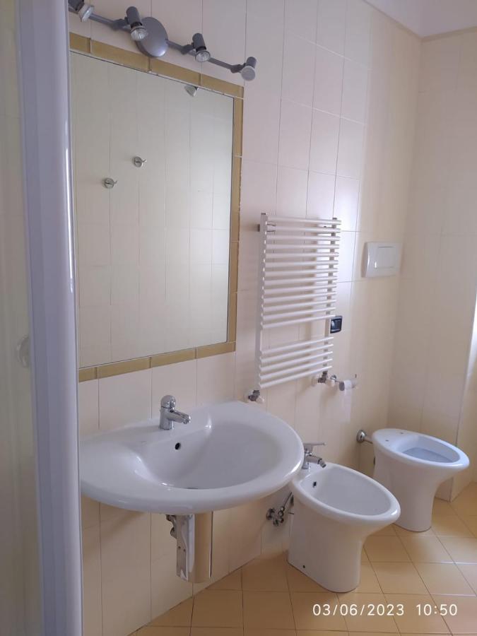 Appartamento Casa Ines Maranola Esterno foto