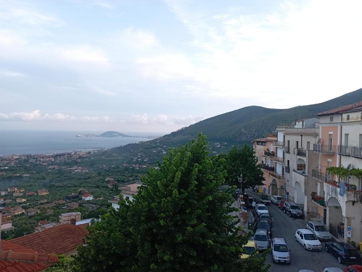Appartamento Casa Ines Maranola Esterno foto