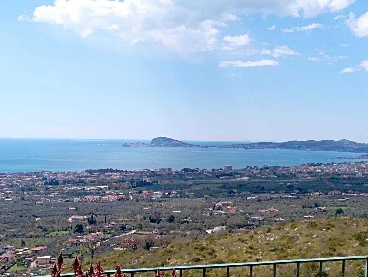 Appartamento Casa Ines Maranola Esterno foto