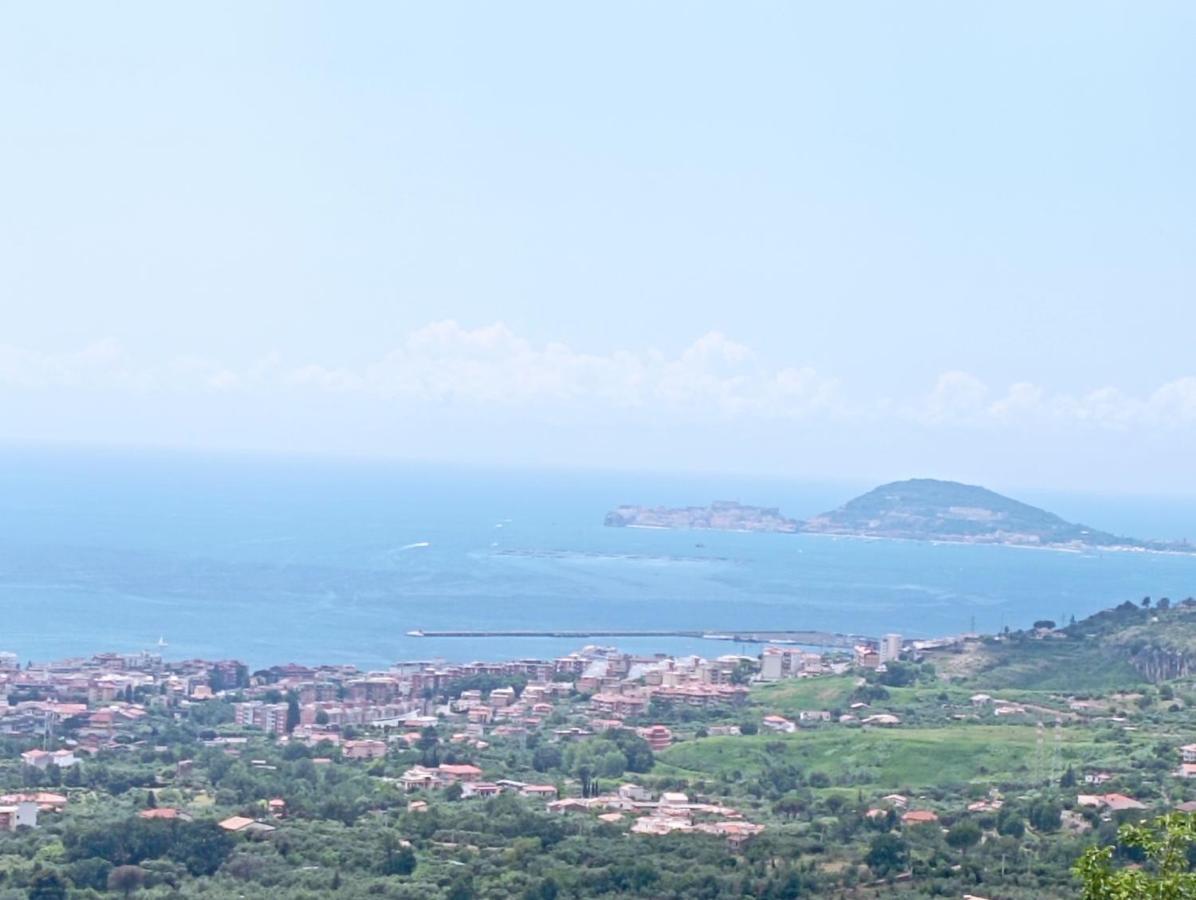 Appartamento Casa Ines Maranola Esterno foto