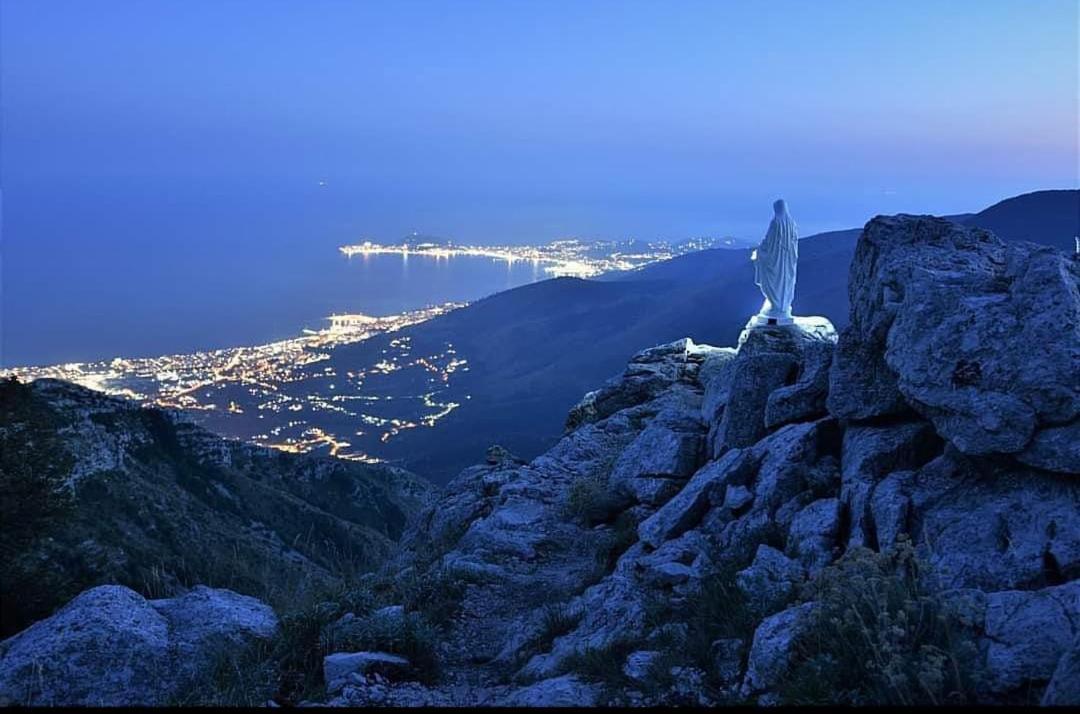Appartamento Casa Ines Maranola Esterno foto