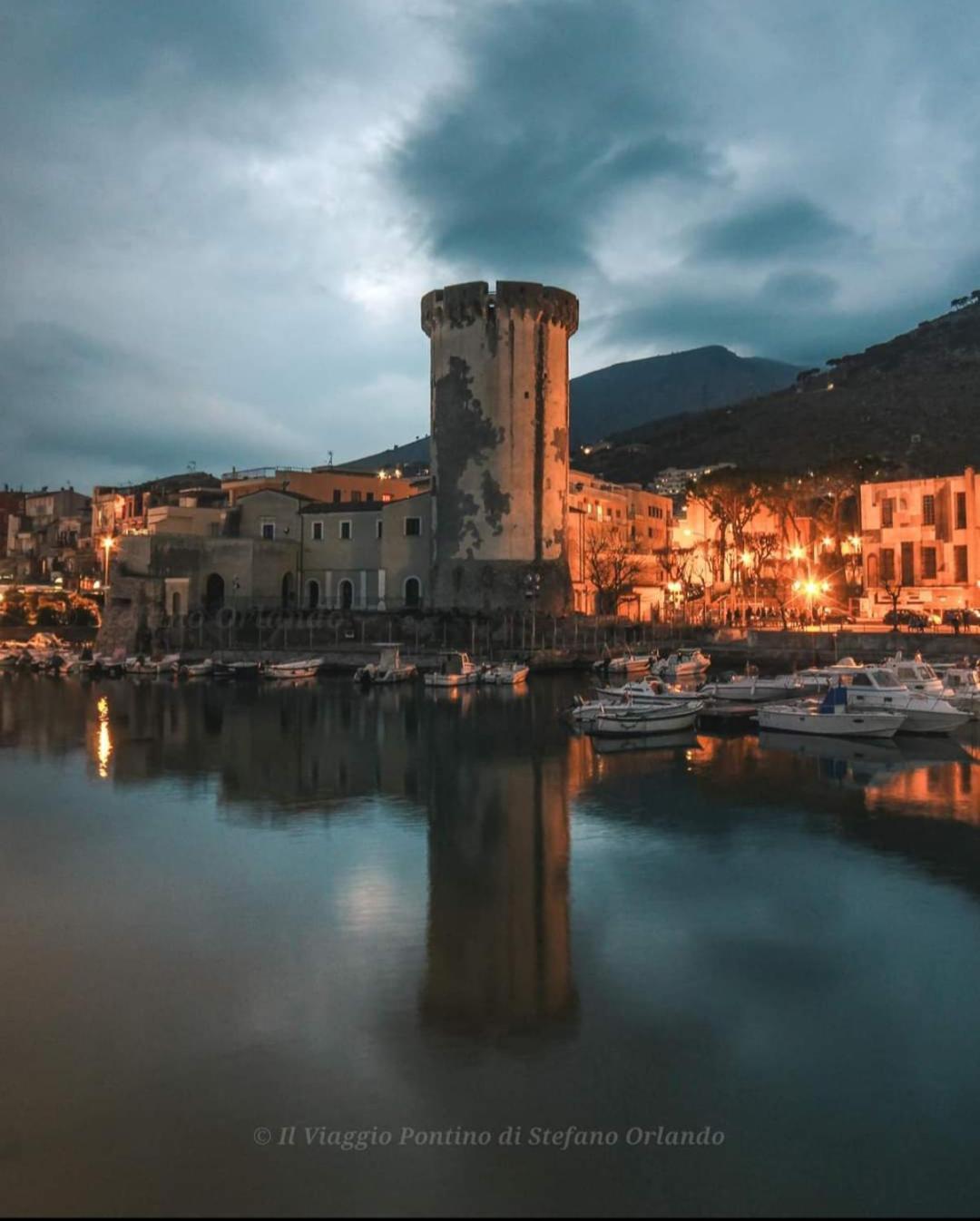Appartamento Casa Ines Maranola Esterno foto